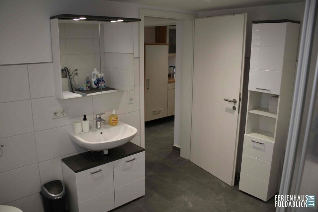 Ferienhaus Fuldablick - Badezimmer